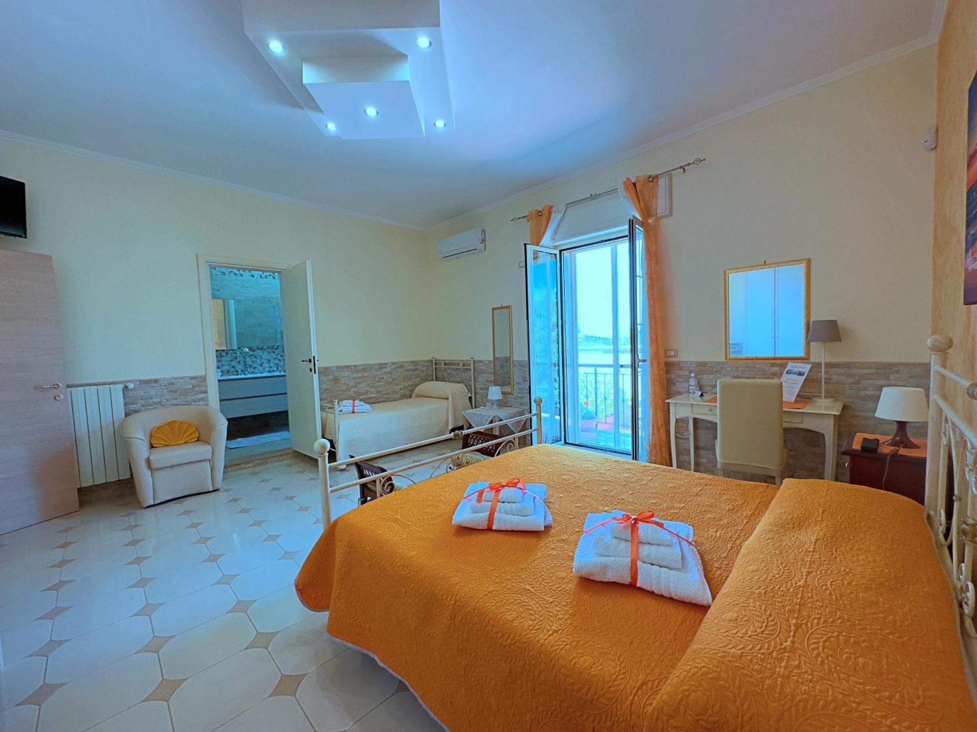 B&B Afrodite Лепорано Екстериор снимка