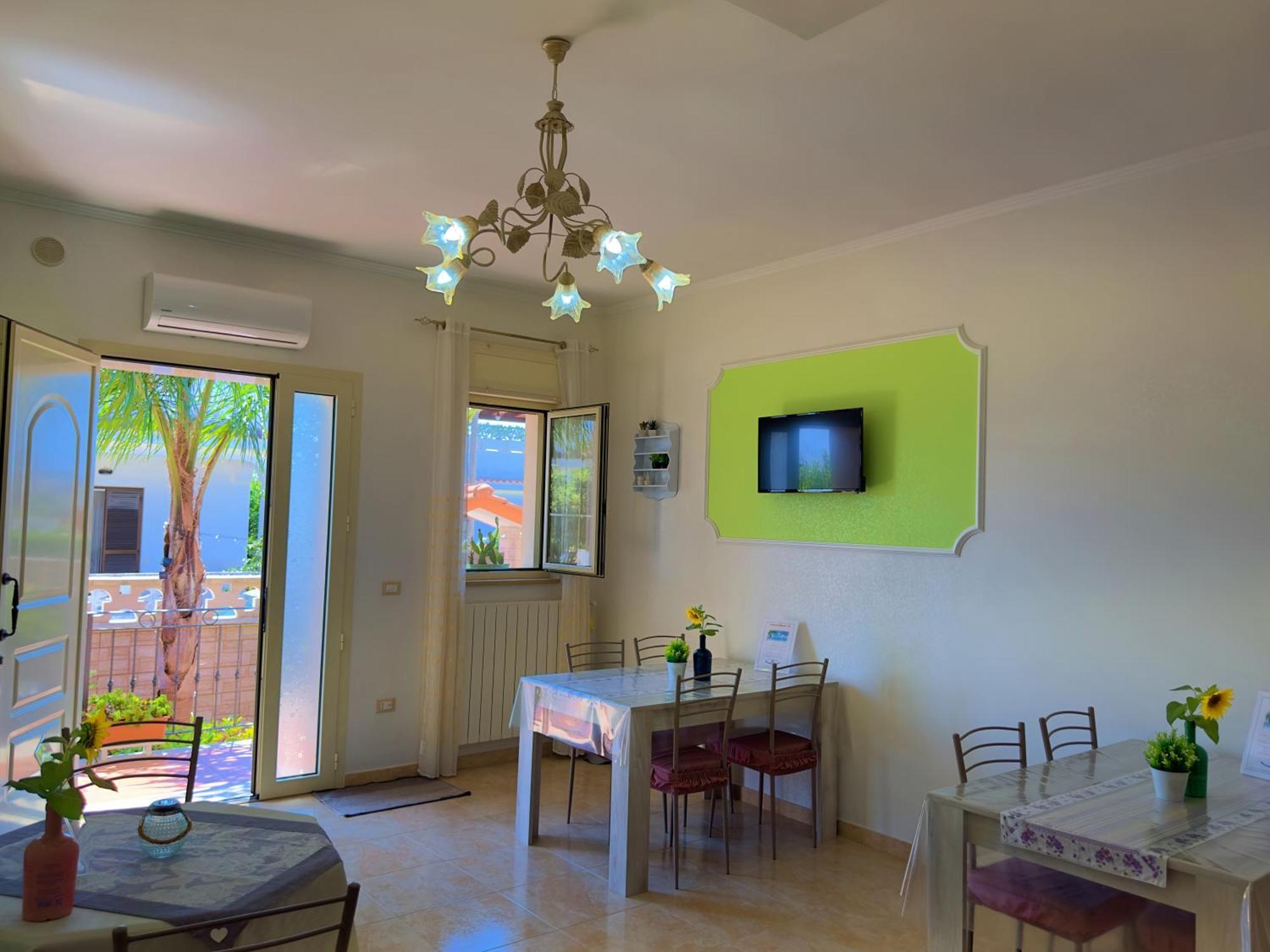B&B Afrodite Лепорано Екстериор снимка