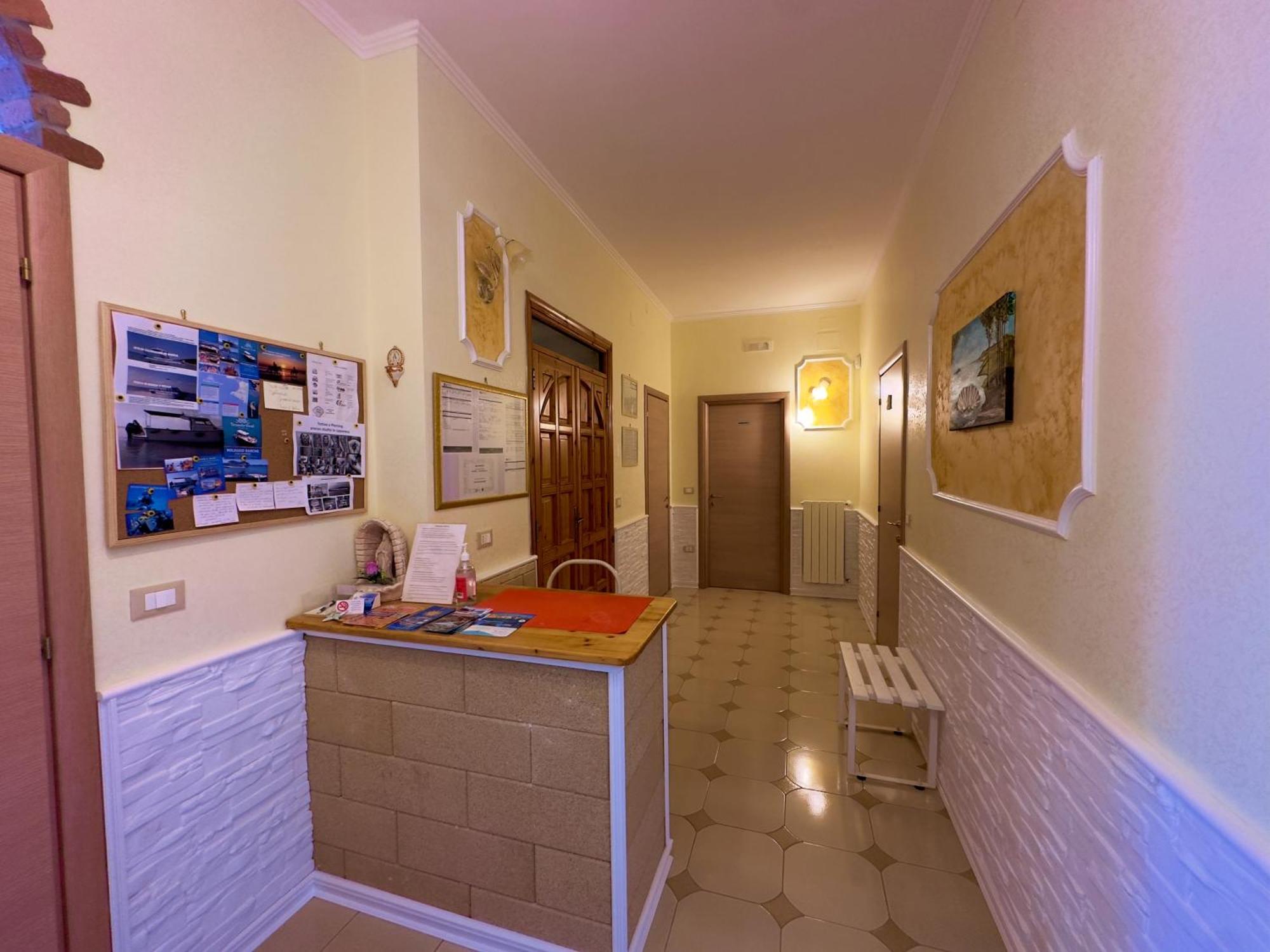 B&B Afrodite Лепорано Екстериор снимка