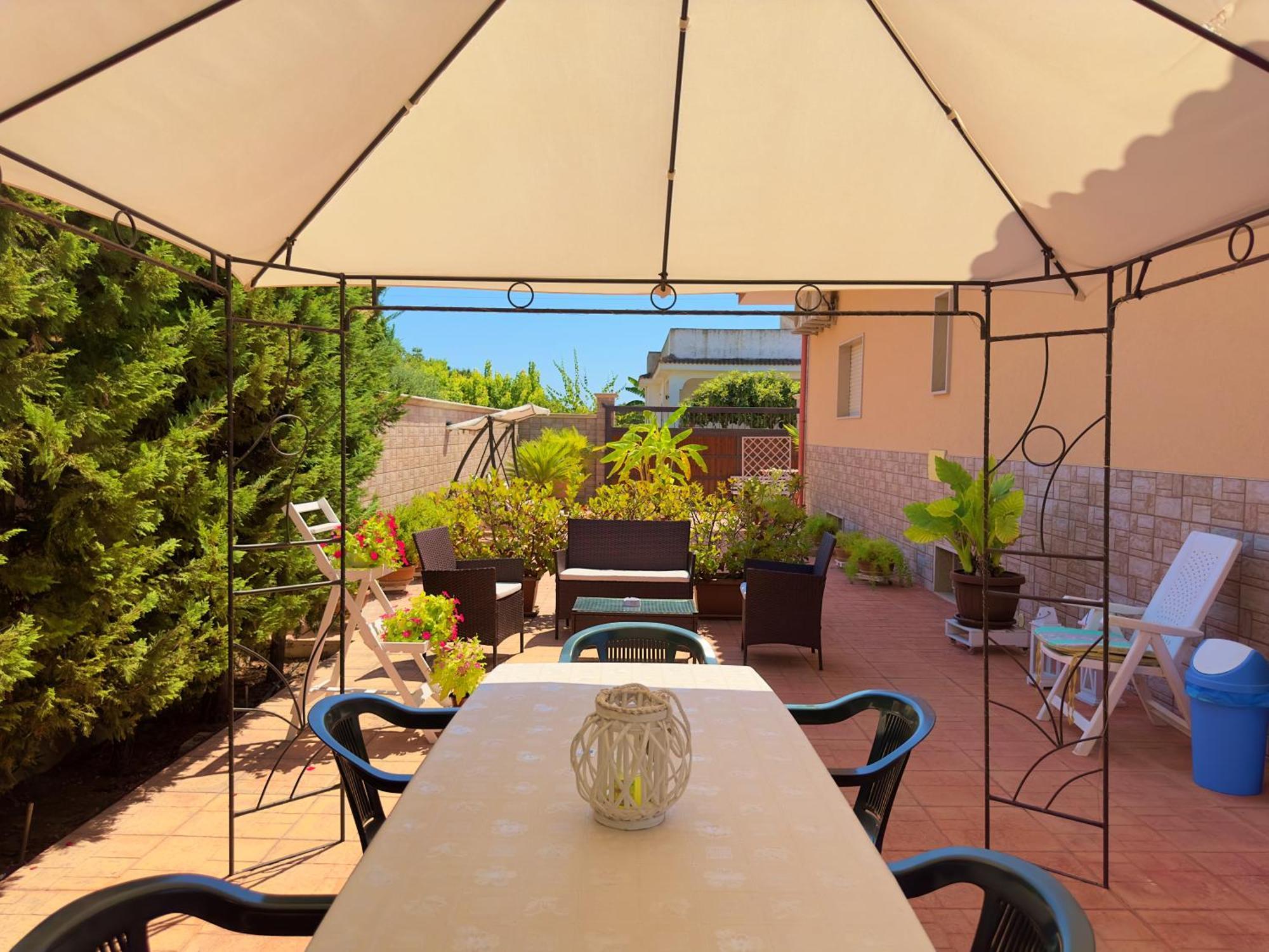 B&B Afrodite Лепорано Екстериор снимка
